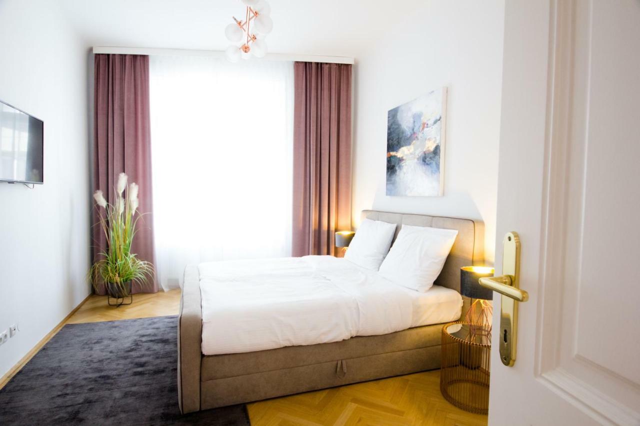 Naschmarkt - Mai's Apartmán *